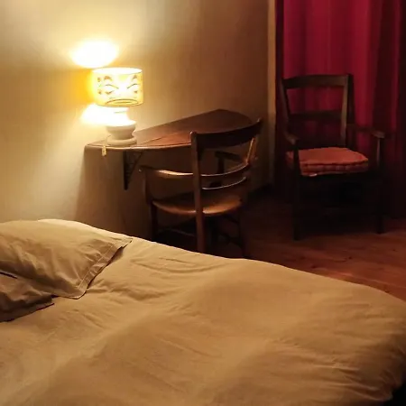 Lache Prise Homestay Les Mages